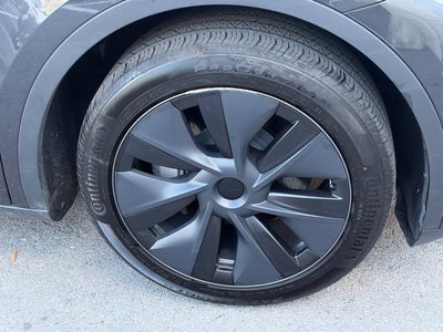 2025 Tesla Model Y Long Range