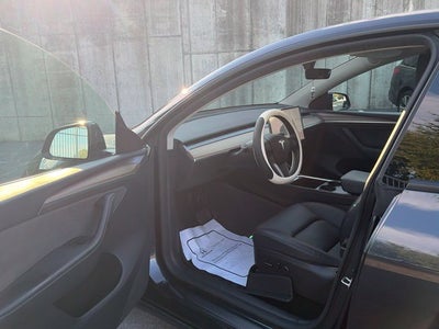 2025 Tesla Model Y Long Range