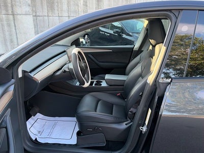 2025 Tesla Model Y Long Range