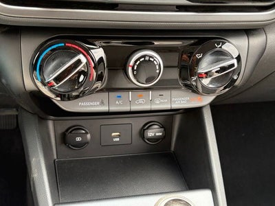 2023 Hyundai Kona SE AWD