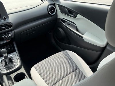 2023 Hyundai Kona SE AWD
