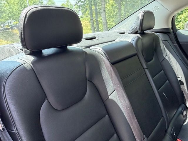 2019 Volvo S60 T6 Momentum