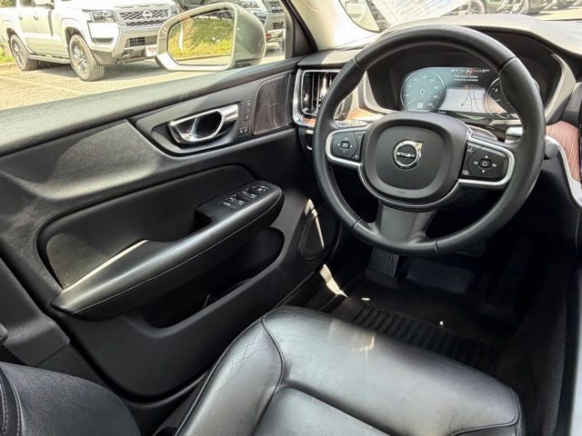 2019 Volvo S60 T6 Momentum