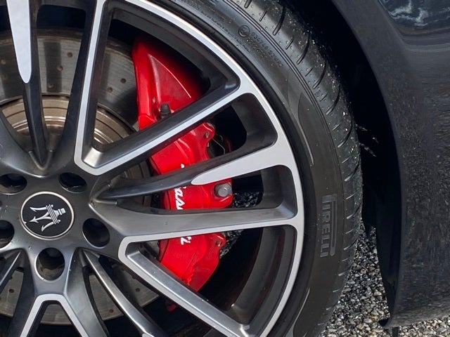 2022 Maserati Quattroporte Trofeo