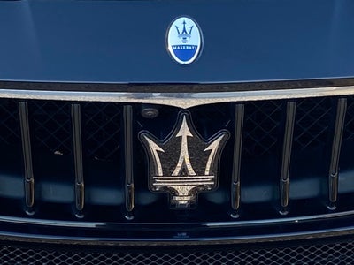 2022 Maserati Ghibli Modena Q4