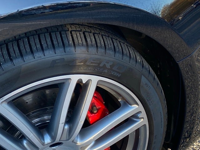 2022 Maserati Ghibli Modena Q4