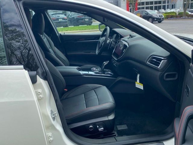 2024 Maserati Ghibli Modena