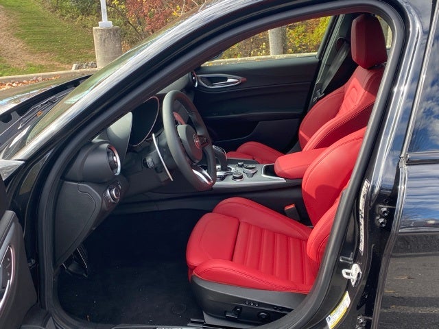 2025 Alfa Romeo Giulia GIULIA AWD