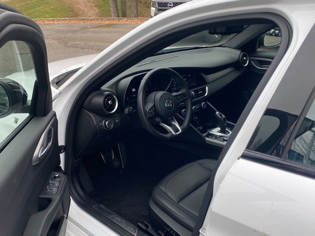 2024 Alfa Romeo Giulia Ti AWD