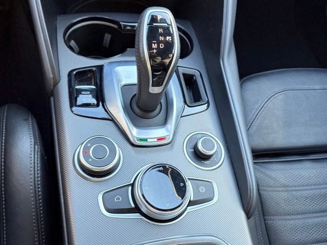 2022 Alfa Romeo Giulia Veloce AWD