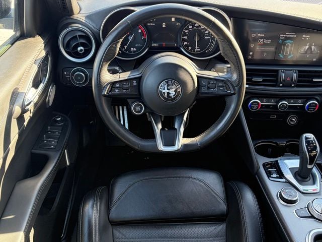 2022 Alfa Romeo Giulia Veloce AWD