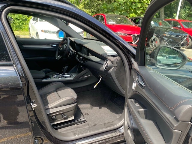 2025 Alfa Romeo Stelvio STELVIO INTENSA AWD