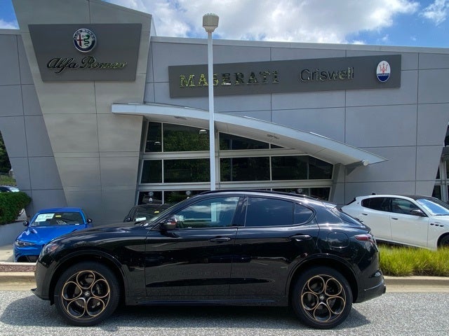 2025 Alfa Romeo Stelvio STELVIO INTENSA AWD