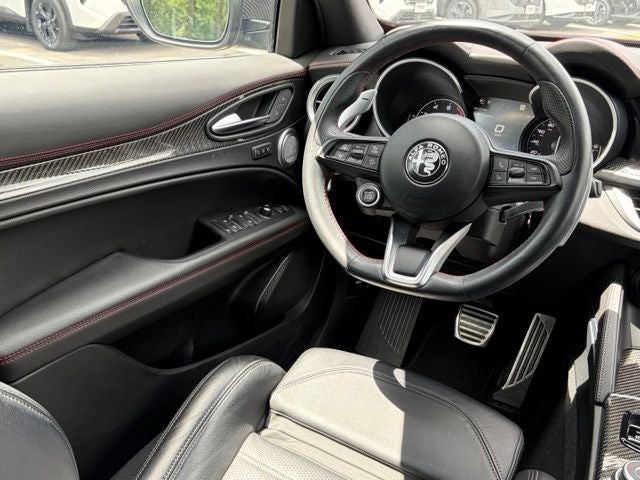 2023 Alfa Romeo Stelvio Estrema AWD