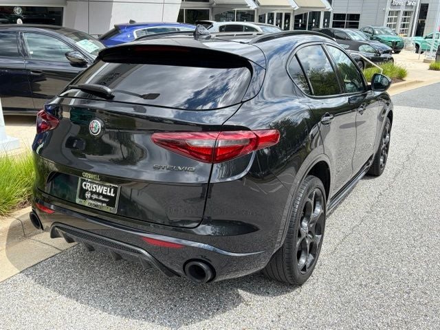2023 Alfa Romeo Stelvio Estrema AWD