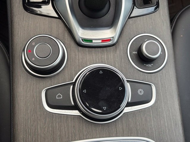 2023 Alfa Romeo Stelvio Ti AWD