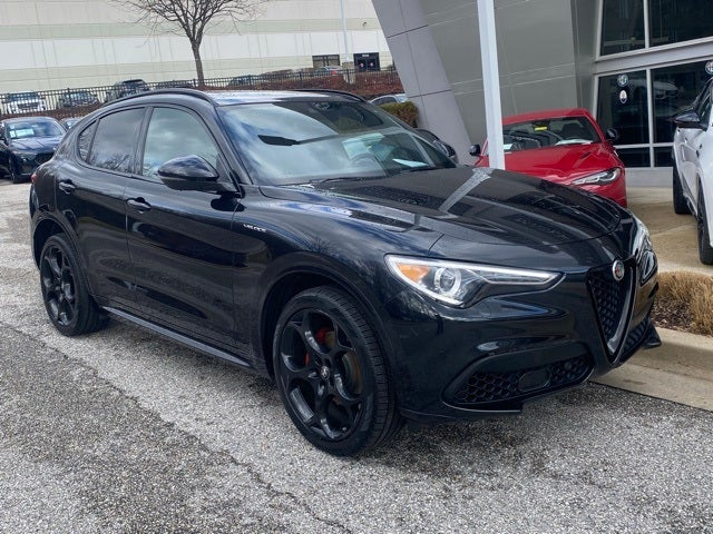 2023 Alfa Romeo Stelvio Veloce AWD