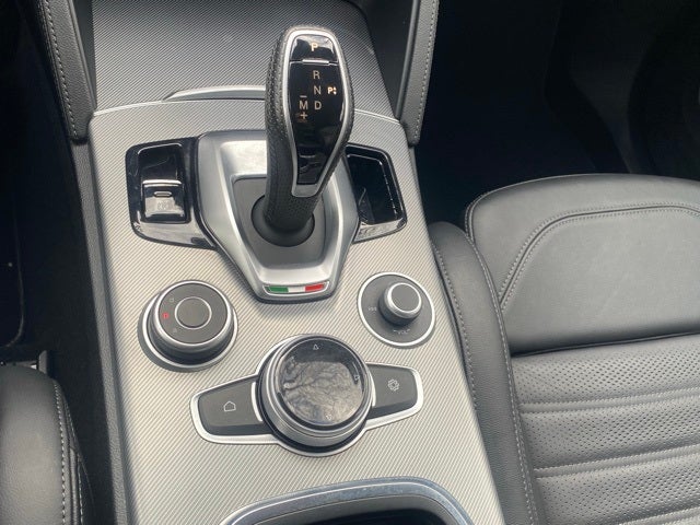 2023 Alfa Romeo Stelvio Veloce AWD