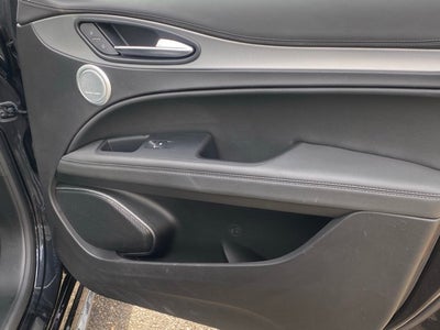 2023 Alfa Romeo Stelvio Veloce AWD