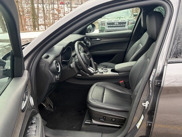 2023 Alfa Romeo Stelvio Ti AWD