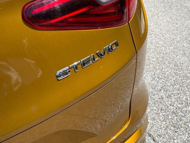 2023 Alfa Romeo Stelvio Veloce AWD