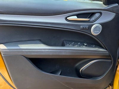2023 Alfa Romeo Stelvio Veloce AWD