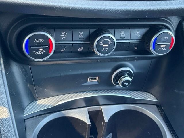 2023 Alfa Romeo Stelvio Veloce AWD